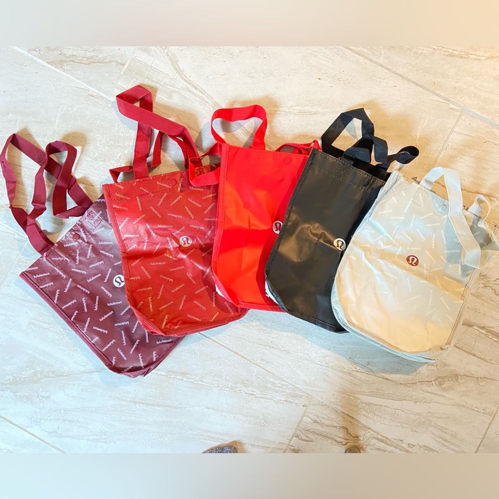 Lululemon tote bags